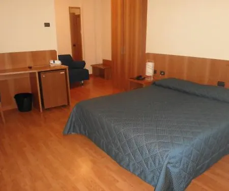 Hotel Selide 3*
