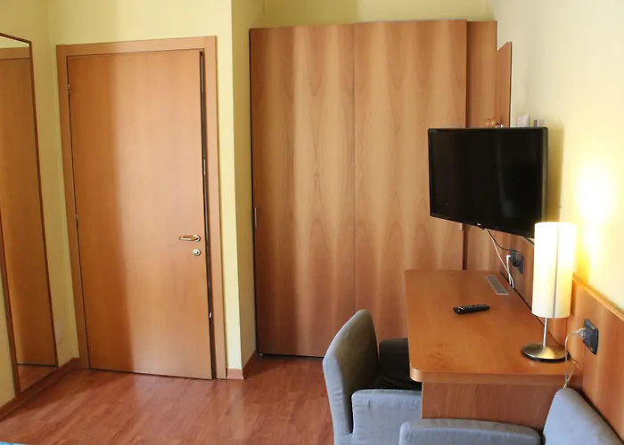 Selide Hotel 3*