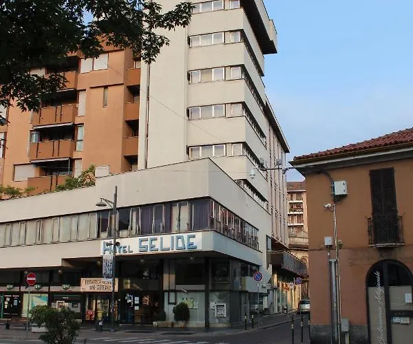 Hotel Selide 3*